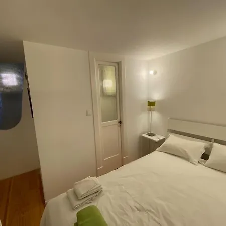 Downtown Loft Almada 2 *
